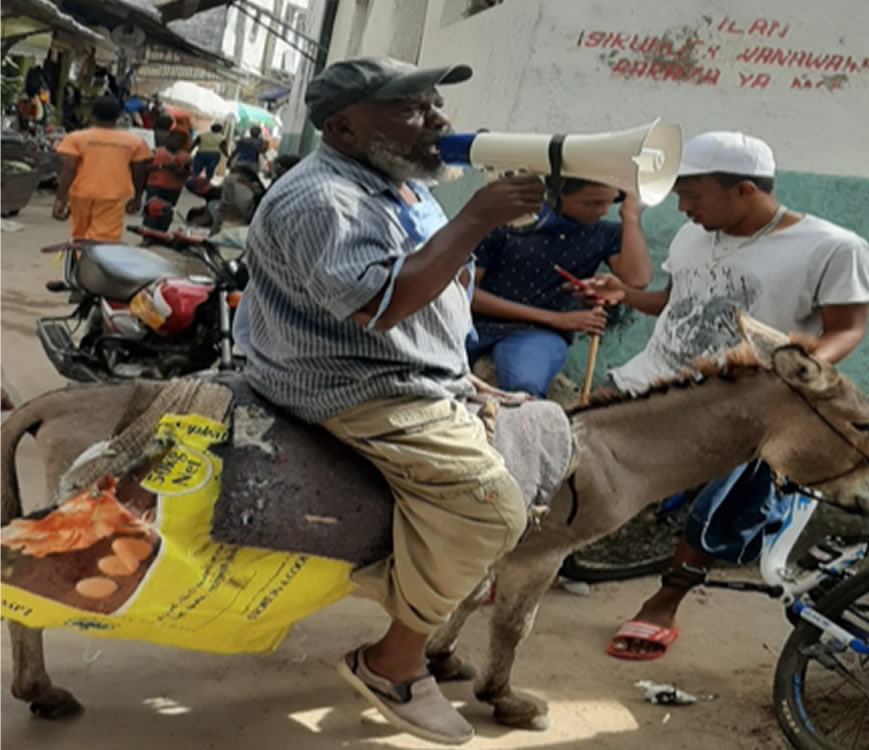 Lamu County Usinga Town Crier To Senzitize Locals On COVID 19